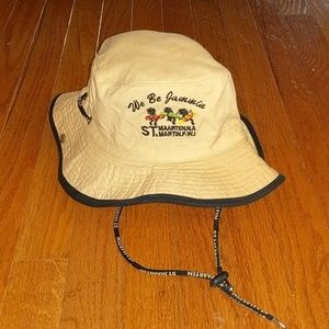 St. Maarten bucket hat